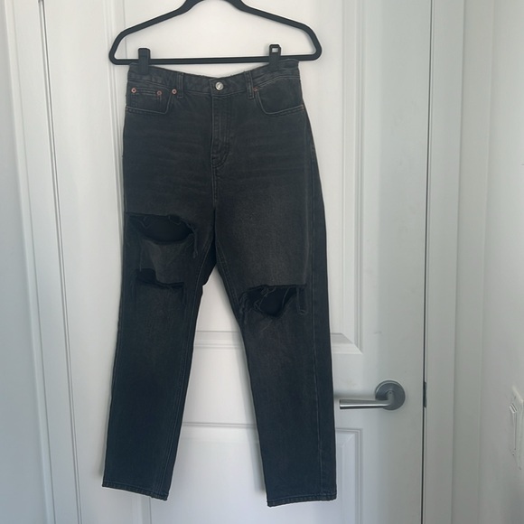 Topshop Washed Black Mom Tapered Jeans - Picture 2 of 4